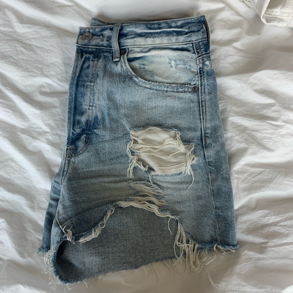 American Eagle Outfitters Pants - American eagle boyfriend shorts